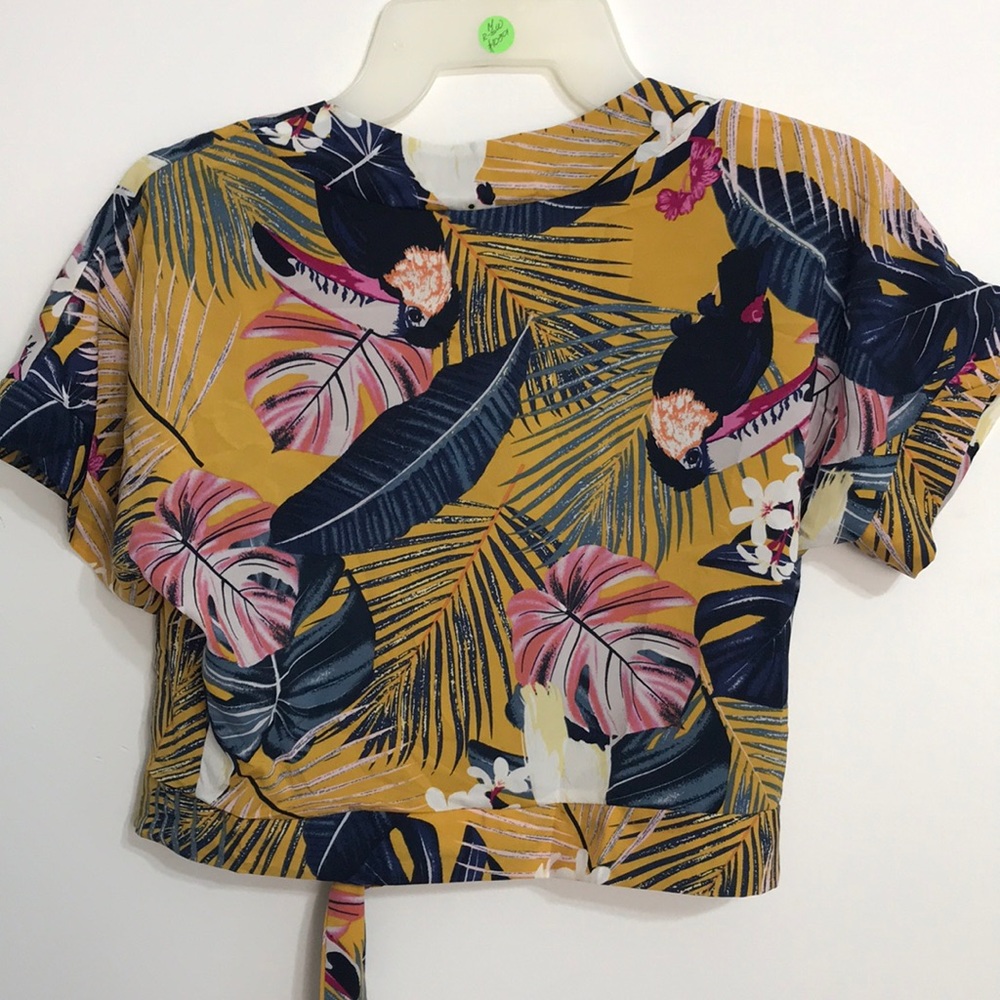 Tropical Top - Picture 4 of 4